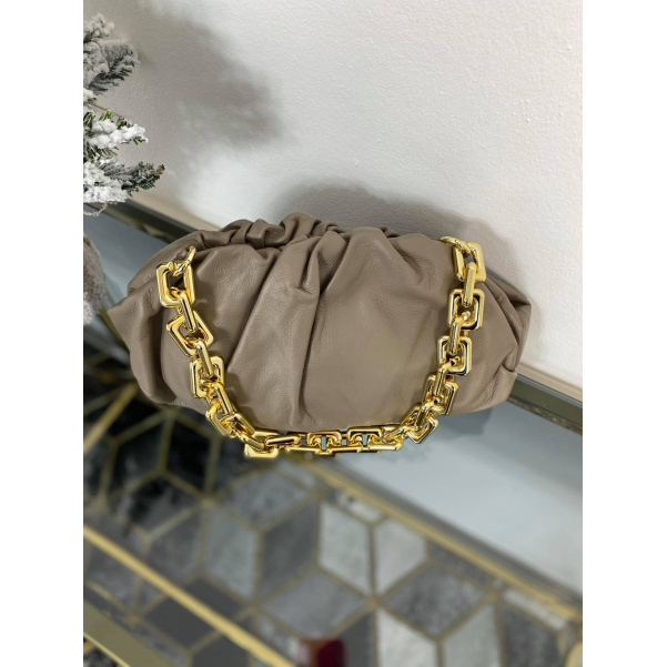 Luxusní kožená kabelka s řetízkem béžová 